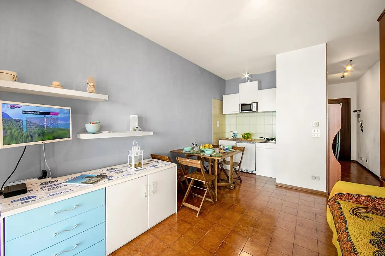 La Porta Sul Mare - Happy Rentals Ospedaletti 0*,  Itálie