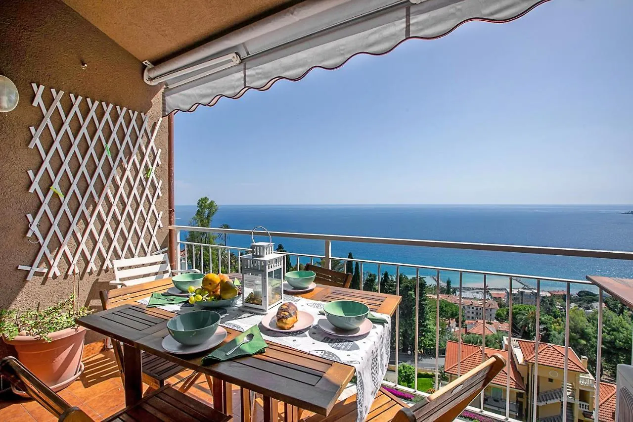 La Porta Sul Mare - Happy Rentals Ospedaletti 0*,